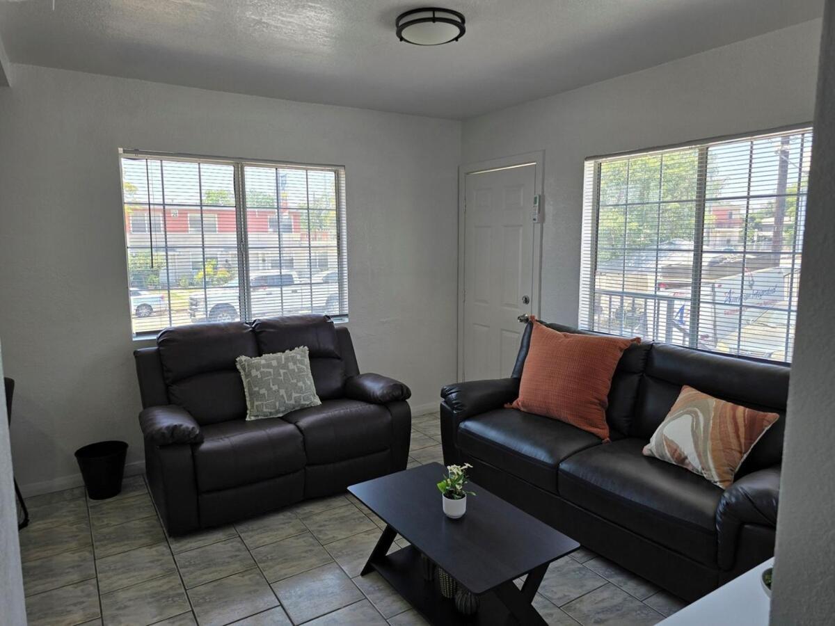 2 Bd Near To Downtown *