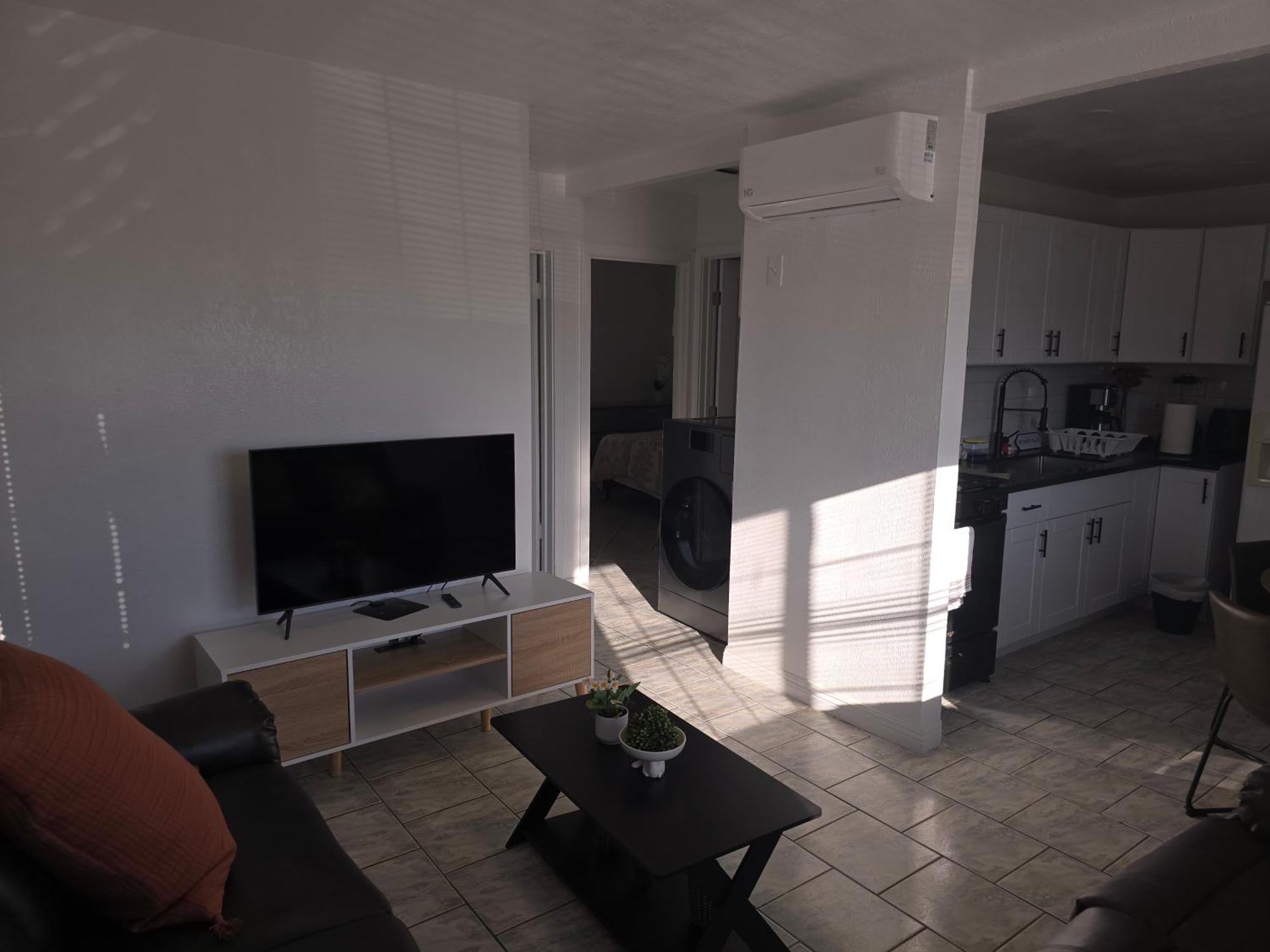 2 Bd Near To Downtown *