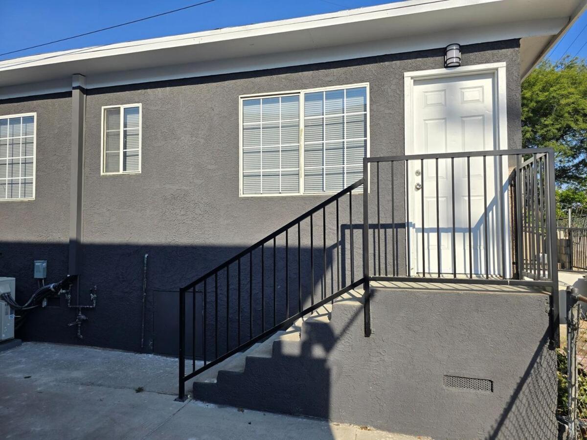 2 Bd Near To Downtown *